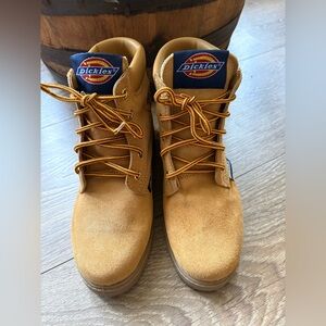 Dickies Kids Boots in Light Brown